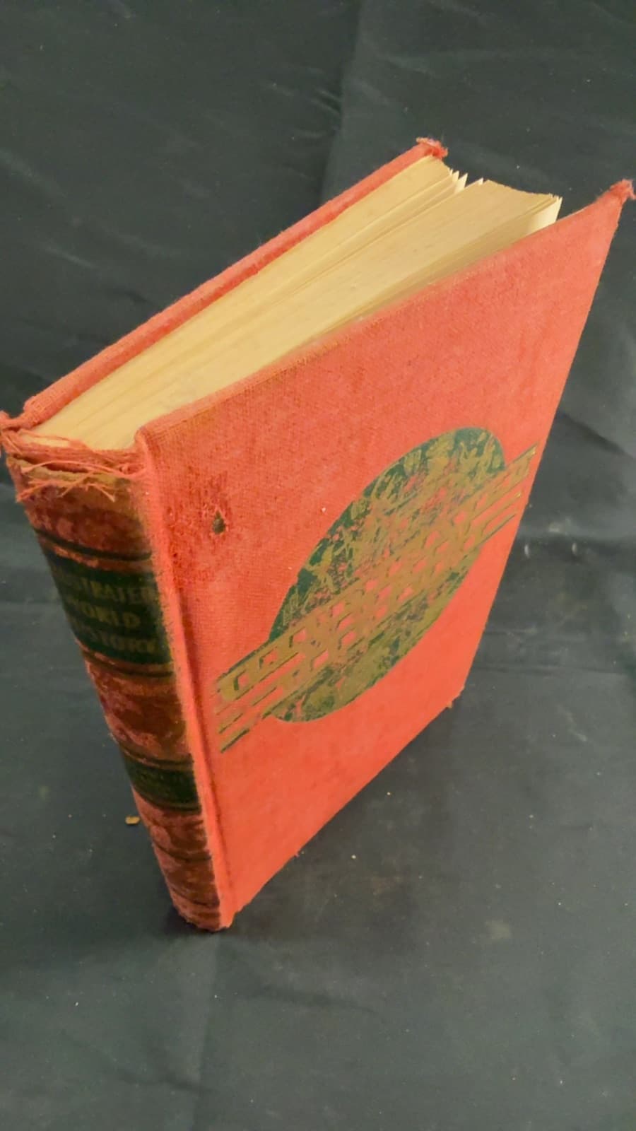The Illustrated World History by Sir John Hammerton and Dr. Harry Elmer Barnes - front cover