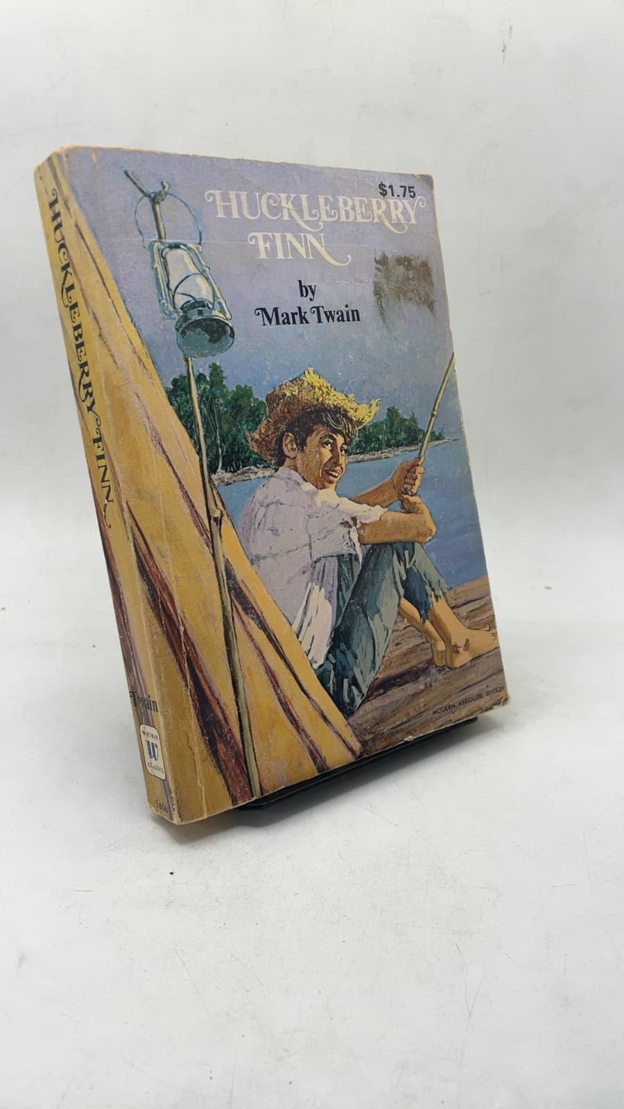 Huckleberry Finn by Mark Twain - front cover