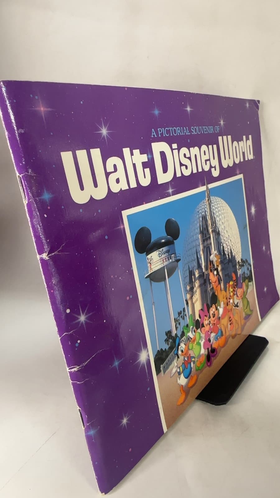 A Pictorial Souvenir of Walt Disney World - front cover