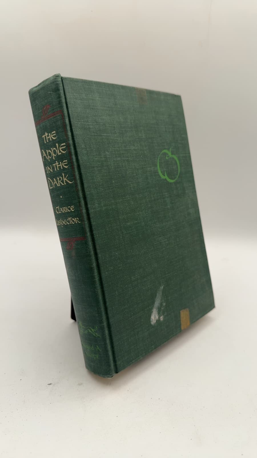 The Apple in the Dark by Clarice Lispector - front cover
