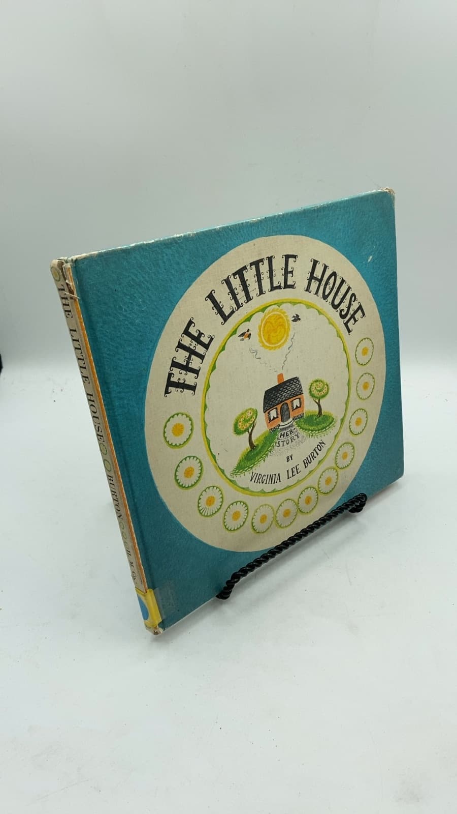 The Little House by Virginia Lee Burton - front cover