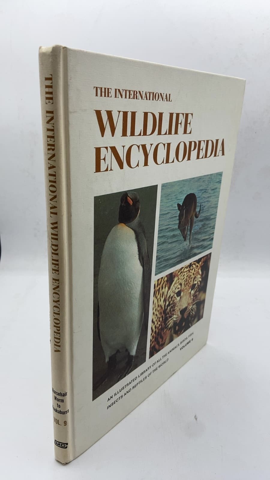 THE International Wildlife Encyclopedia - front cover