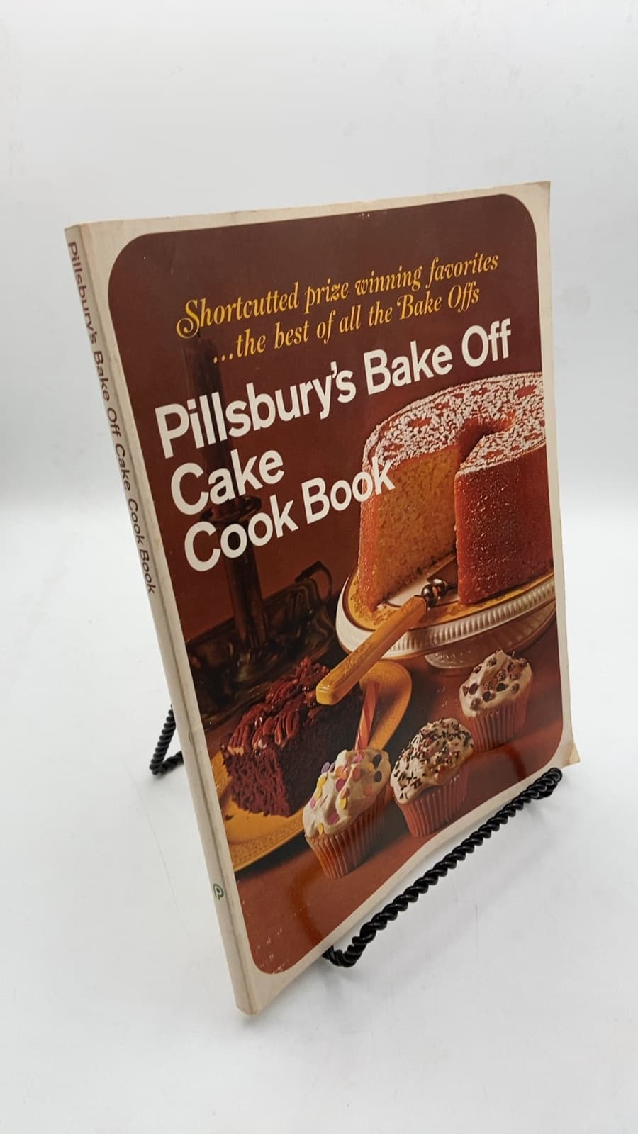 Pillsbury's Bake Off Cake Cook Book - front cover