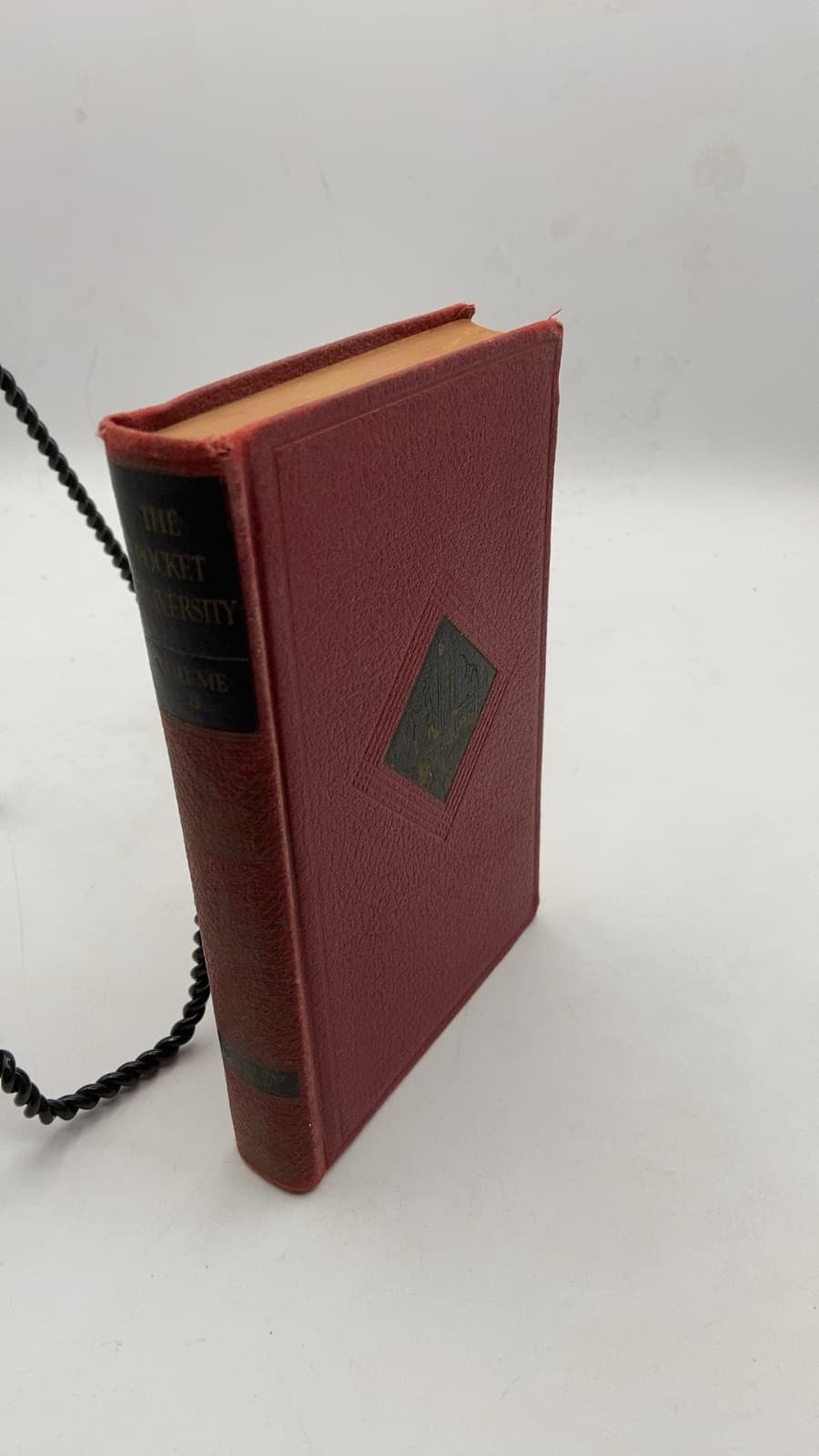 The Pocket University Essays - front cover
