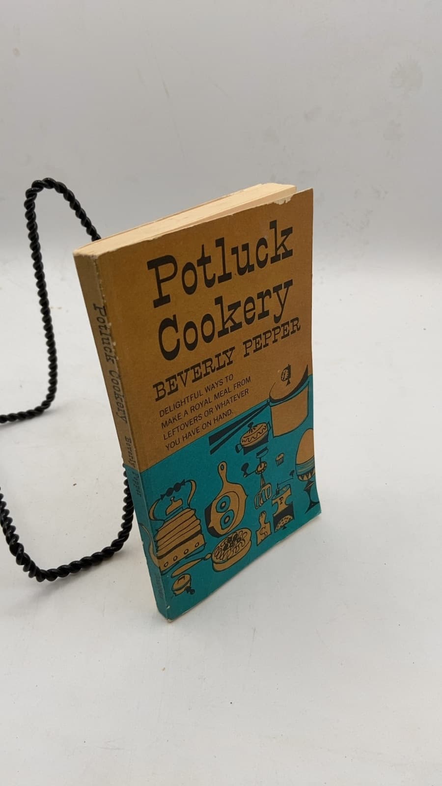 Potluck Cookery by Beverly Pepper - front cover