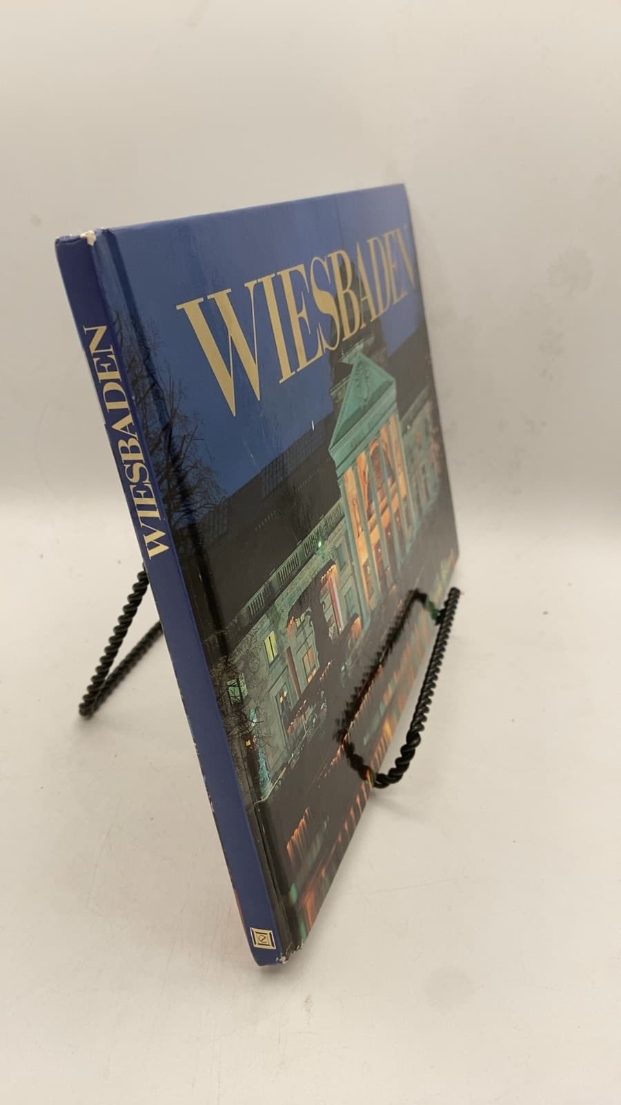 Wiesbaden by Wolfgang Eckhardt, Mirella Eckhardt, Matthias Schneider - front cover