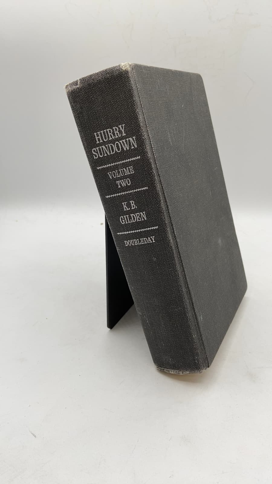 Hurry Sundown by K. B. Gilden - front cover