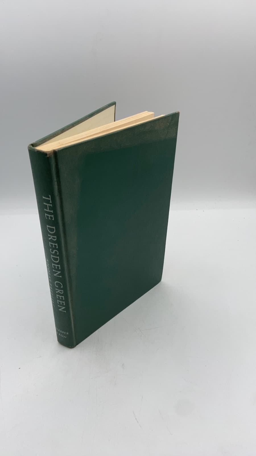 THE Dresden Green by Nicolas Freeling - front cover