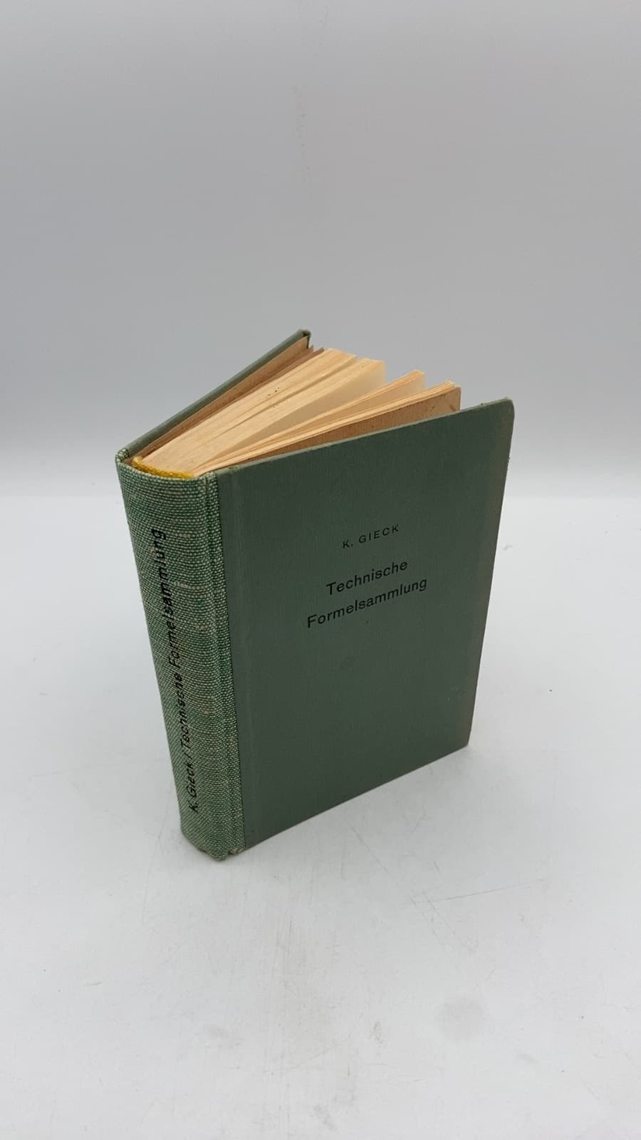 Technische Formelsammlung by Kurt Gieck - front cover