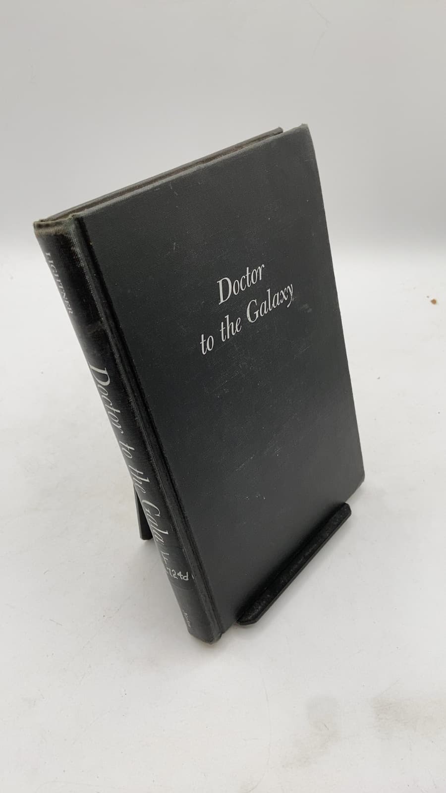 Doctor to the Galaxy by A. M. Lightner - front cover