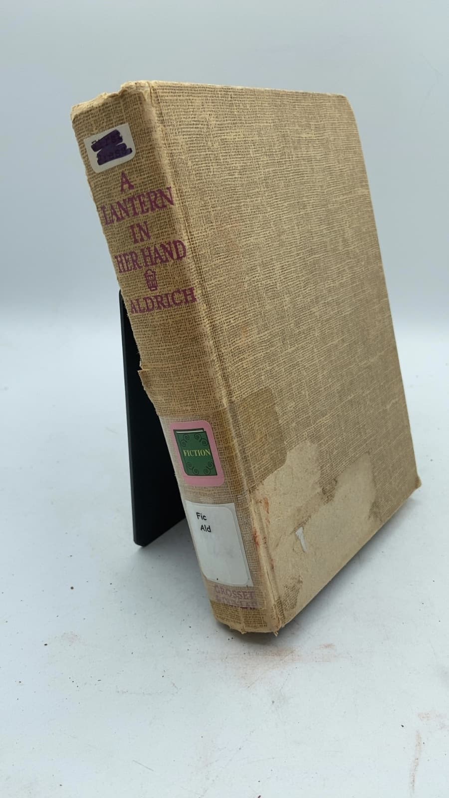 A Lantern IN HER Hand by Bess Streeter Aldrich - front cover