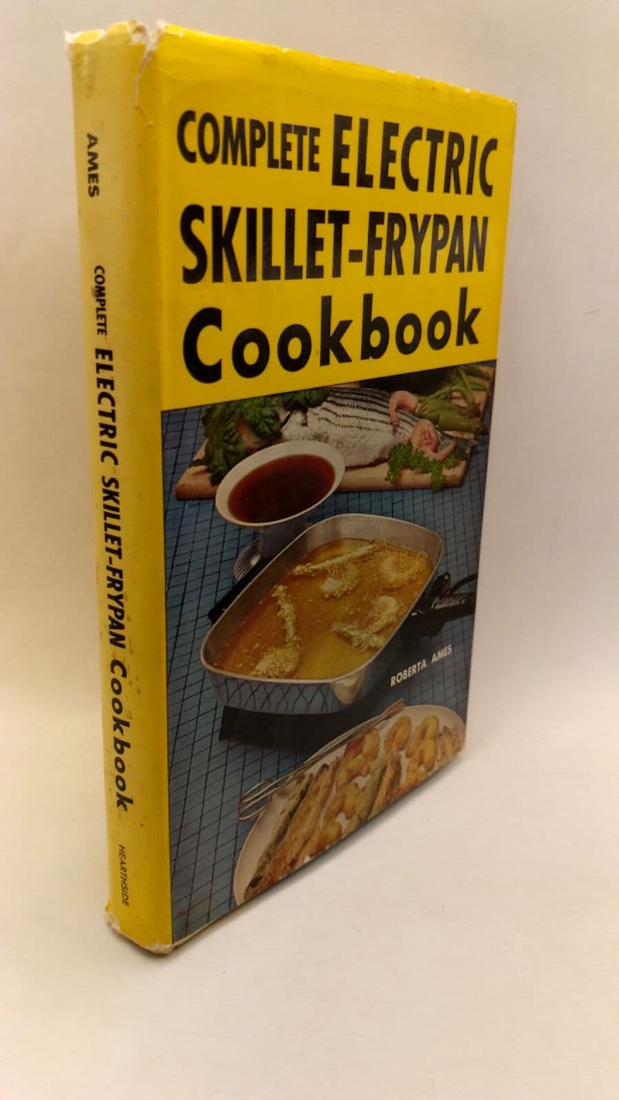 The Complete Electric Skillet-Frypan Cookbook by Roberta Ames - front cover