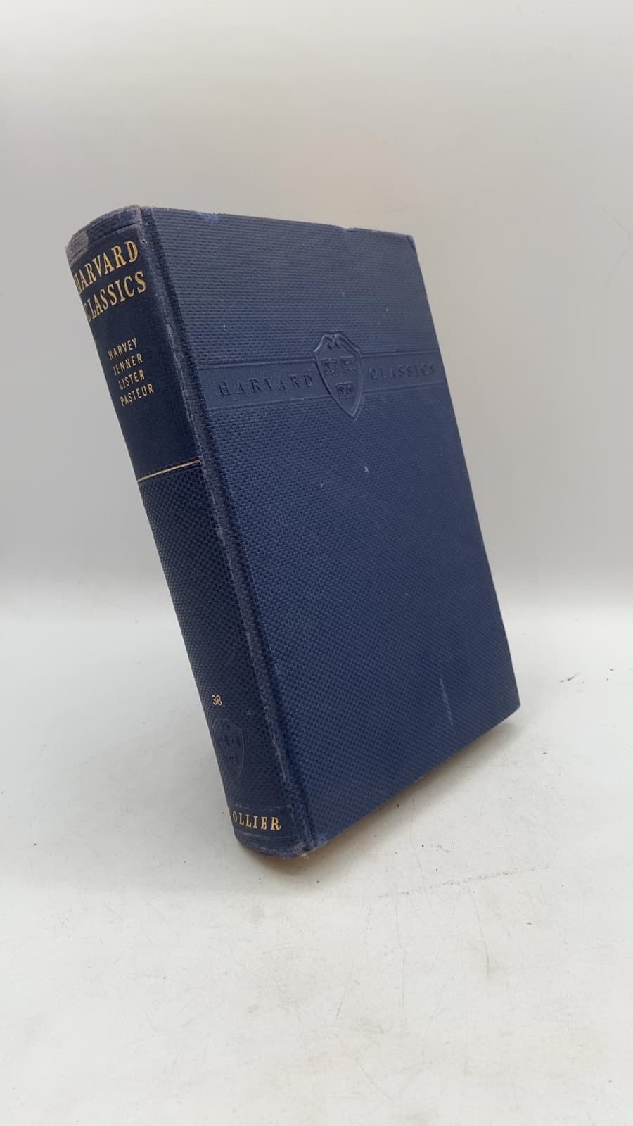 Volume 38. Scientific Papers: Physiology, Medicine, Surgery, Geology - front cover
