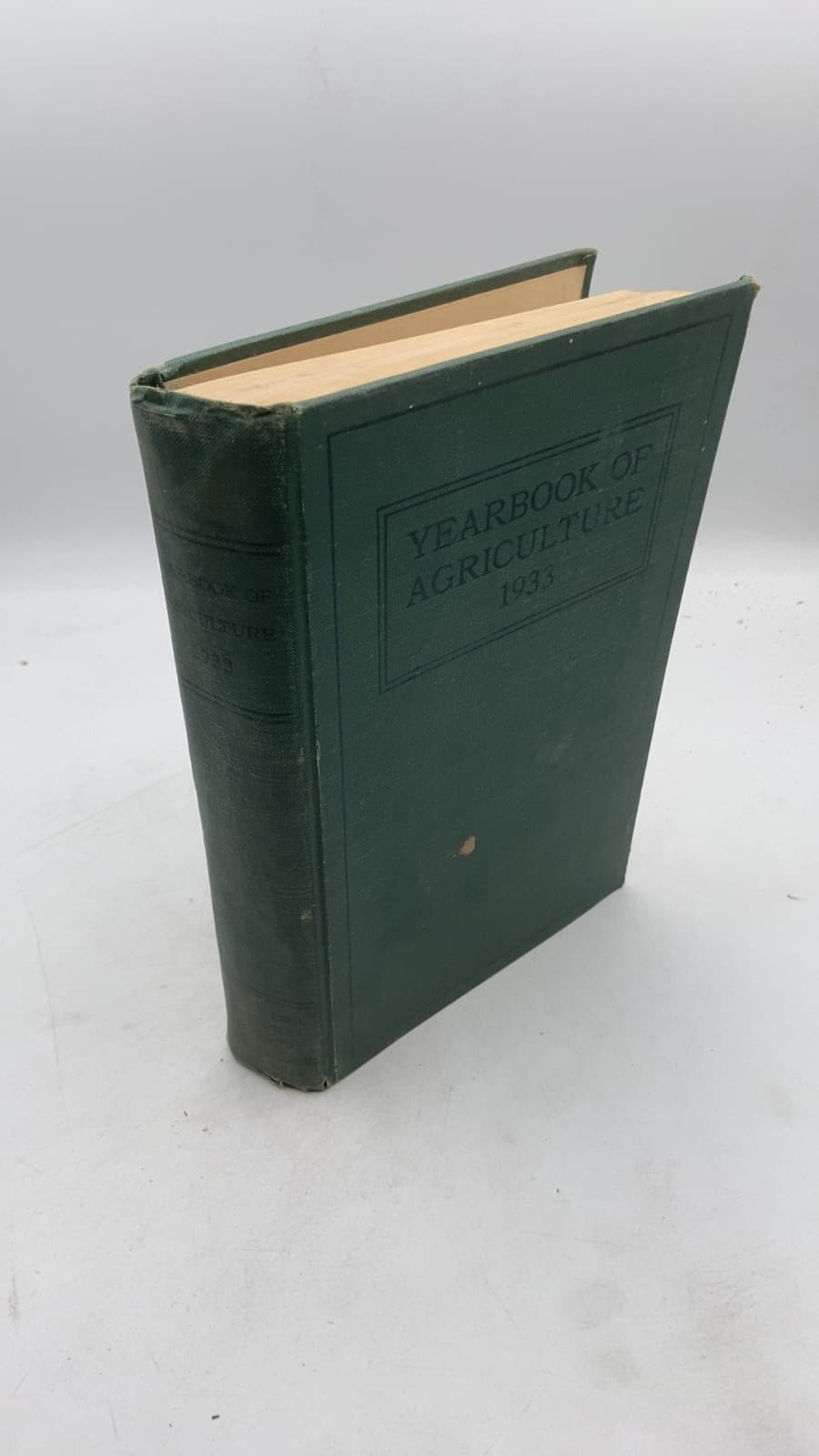 Yearbook of Agriculture 1933 by Milton S. Eisenhower (Editor), Arthur P. Chew (Associate Editor) - front cover