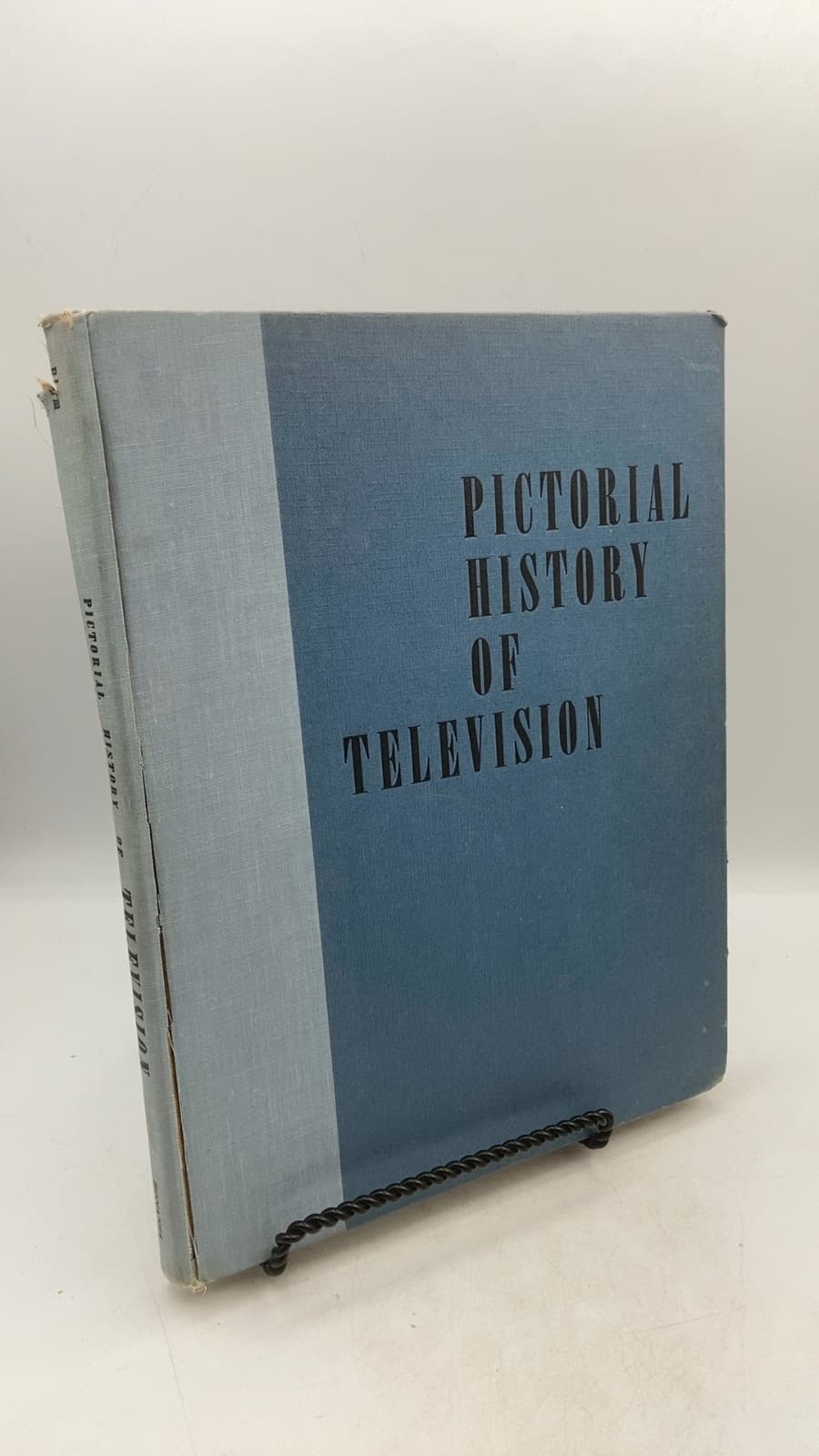 Pictorial History of Television by Daniel Blum - front cover