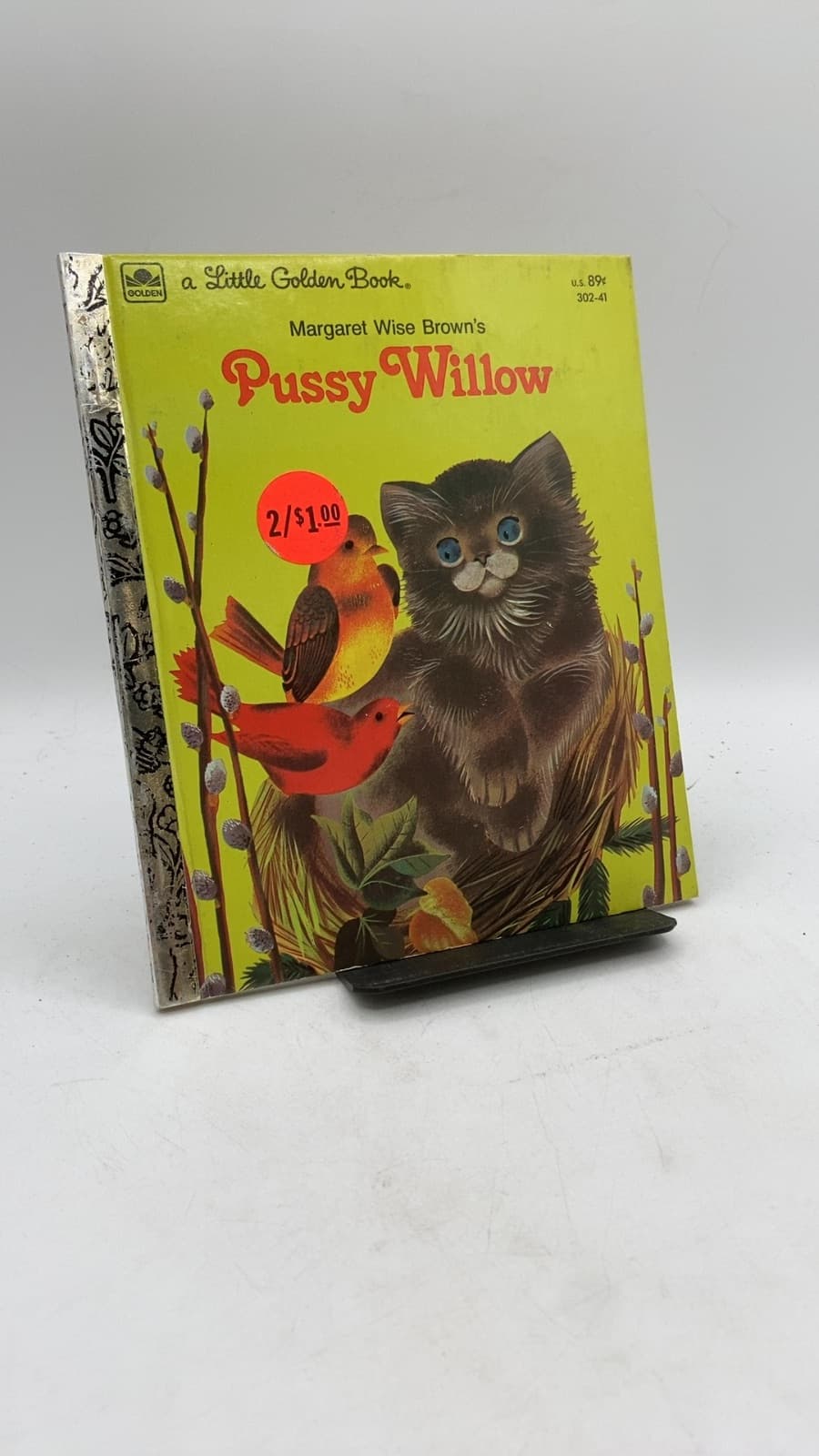 Pussy Willow by Margaret Wise Brown - front cover