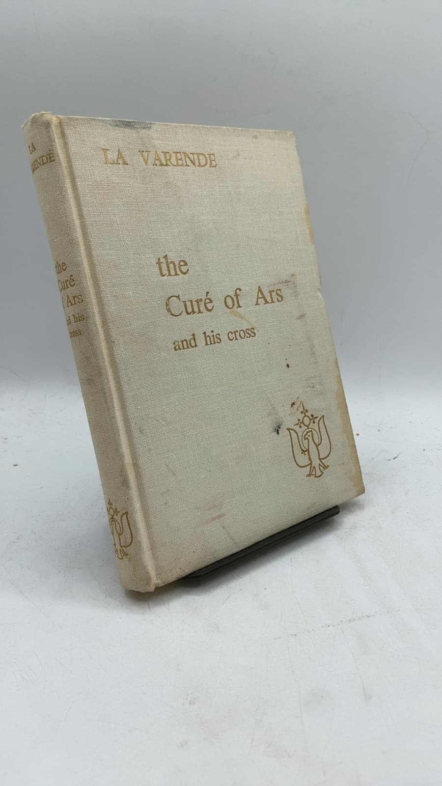 the Curé of Ars and his cross by Jean de LA Varende - front cover