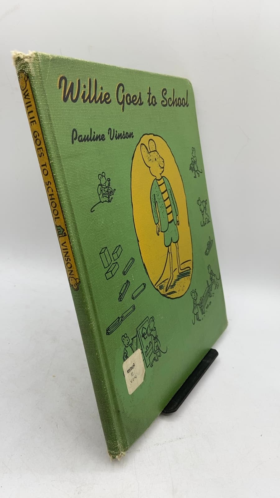 Willie Goes to School by Pauline Vinson - front cover