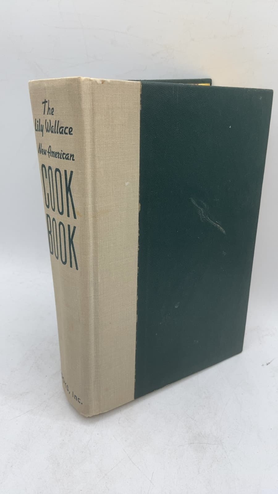 The Lily Wallace New American Cook Book by Lily Haxworth Wallace - front cover