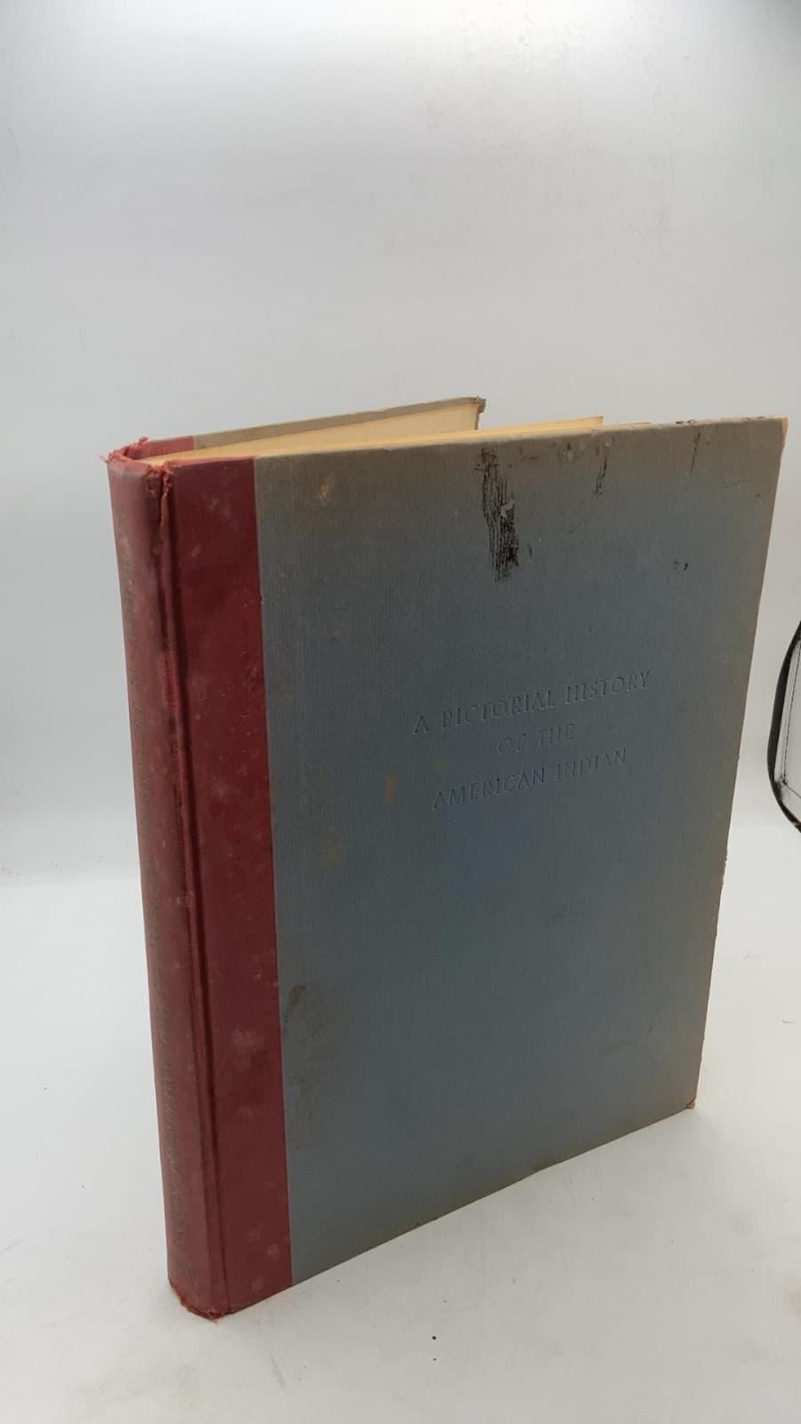 A Pictorial History of the American Indian by Oliver La Farge - front cover