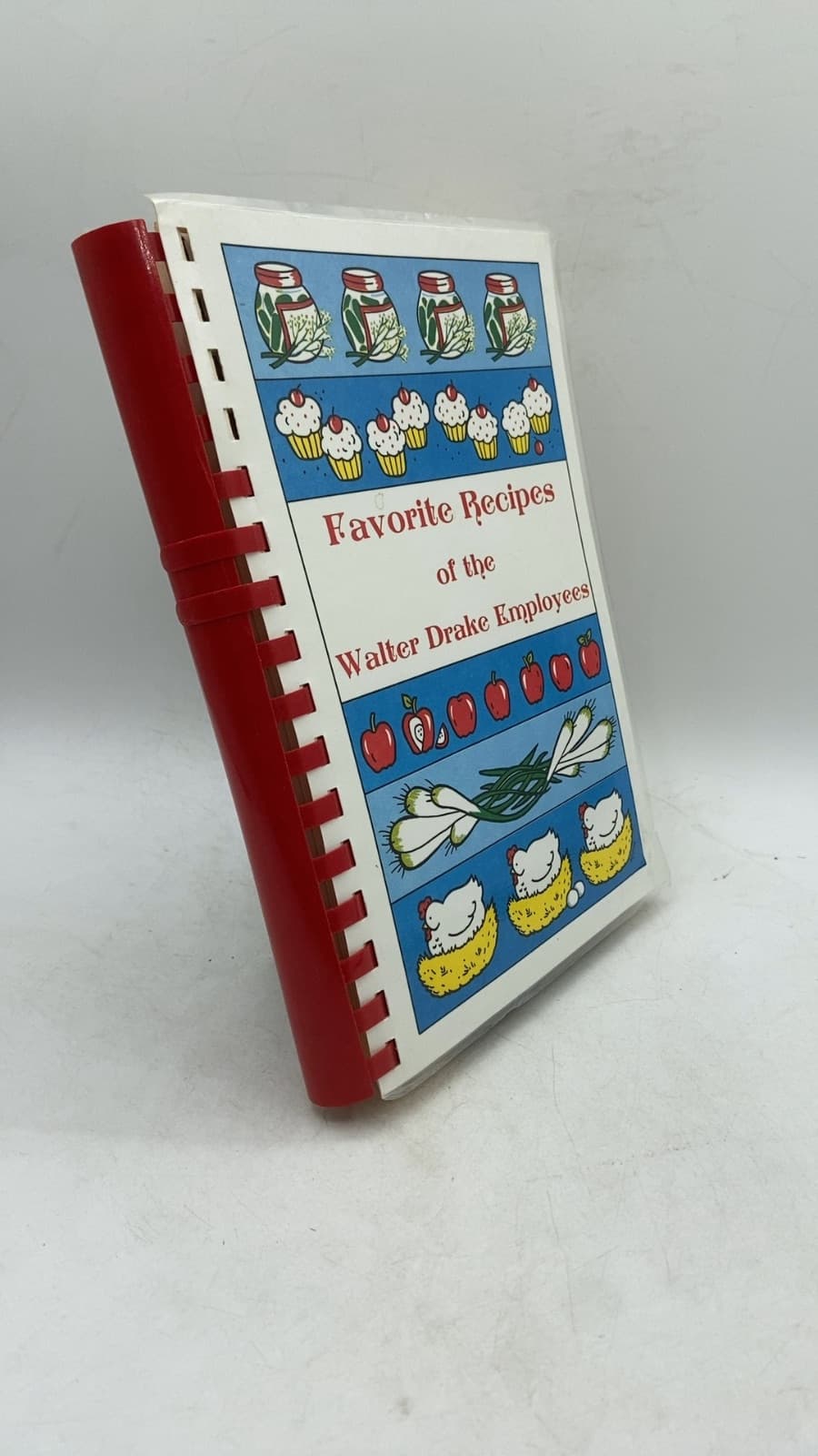 Favorite Recipes of the Walter Drake Employees by Walter Drake Employees - front cover