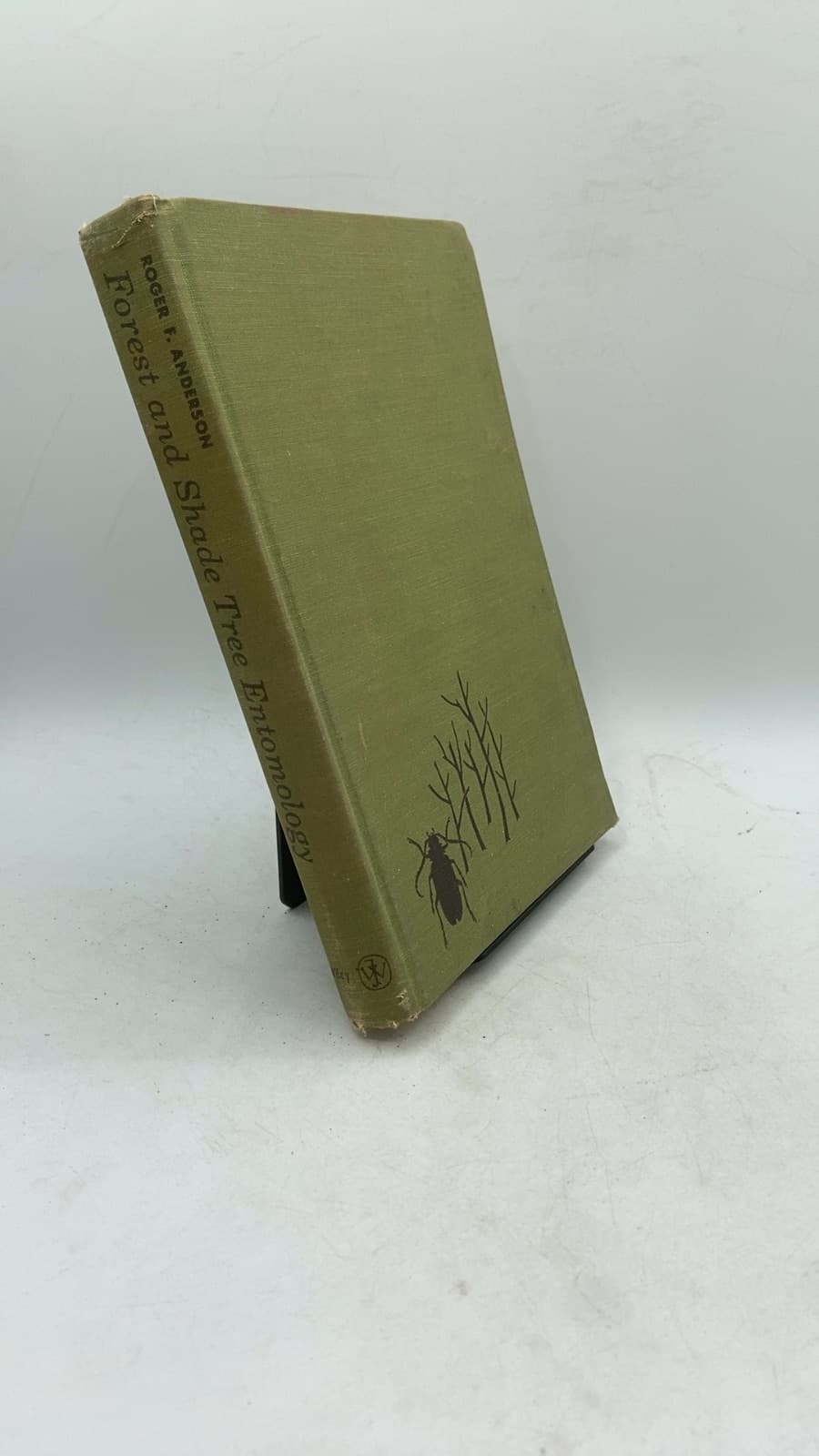 Shade Tree Entomology by Roger F. Anderson - front cover