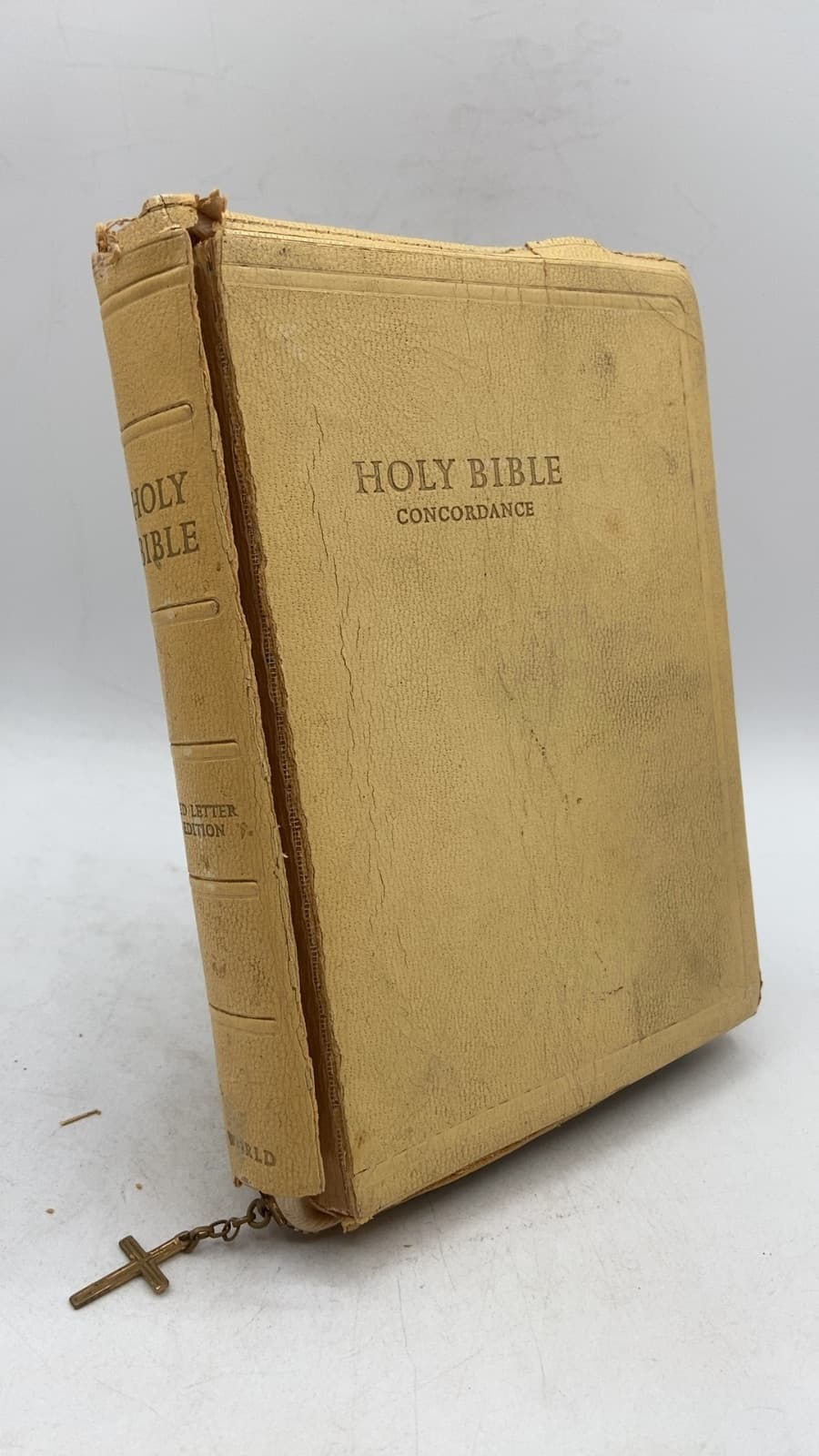 The Holy Bible: Authorized King James Version - front cover