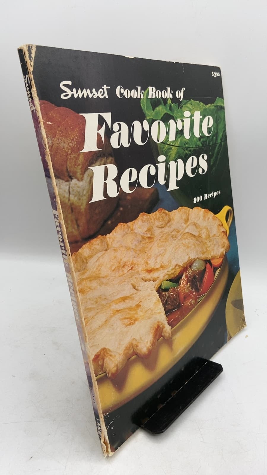 Sunset Cook Book of Favorite Recipes by Editors of Sunset Books and Sunset Magazine - front cover