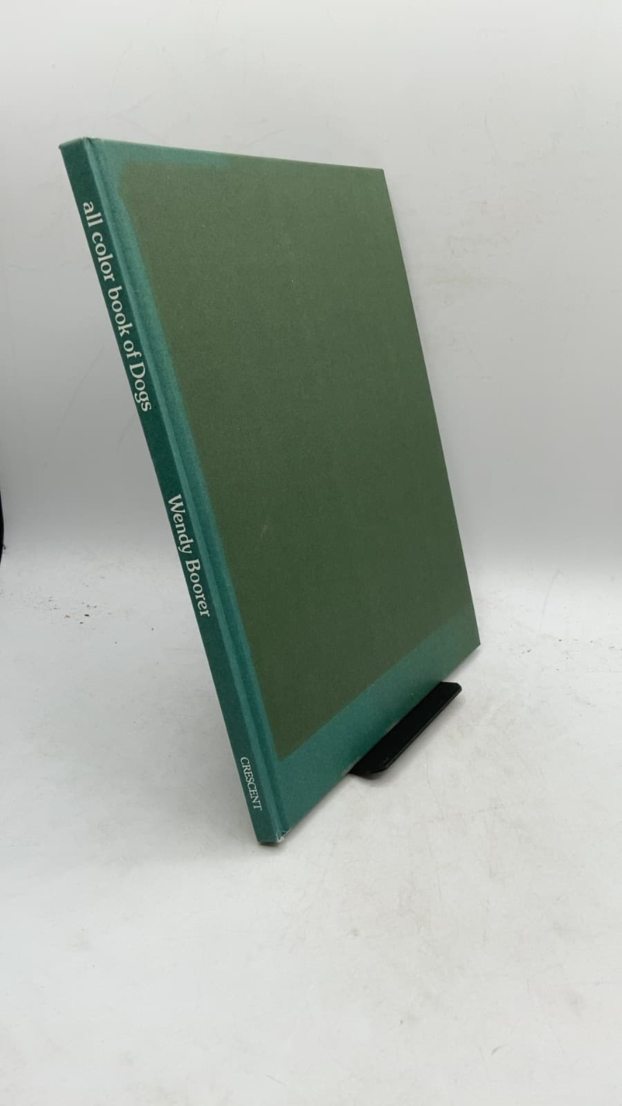 all color book of Dogs by Wendy Boorer - front cover