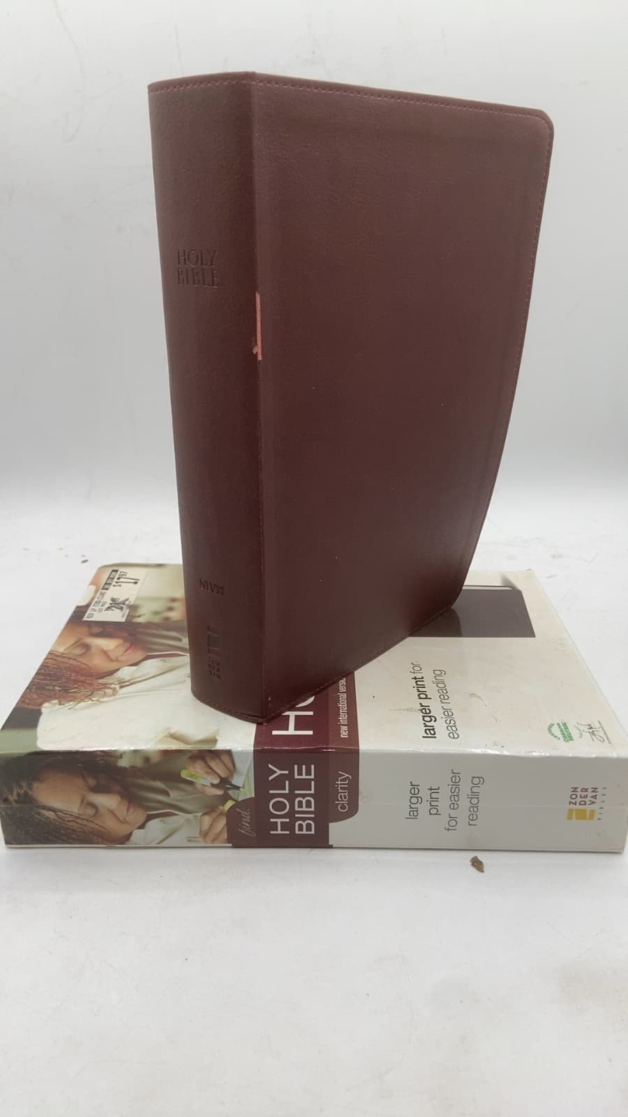 The Holy Bible, New International Version - front cover