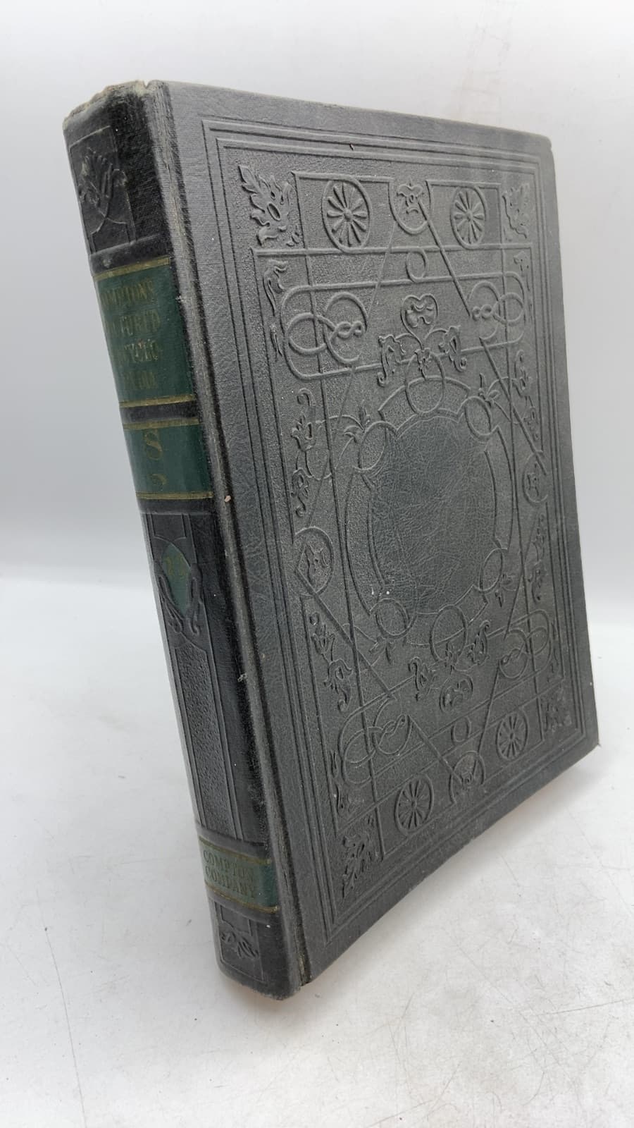 Compton's Pictured Encyclopedia and Fact-Index Vol. 13