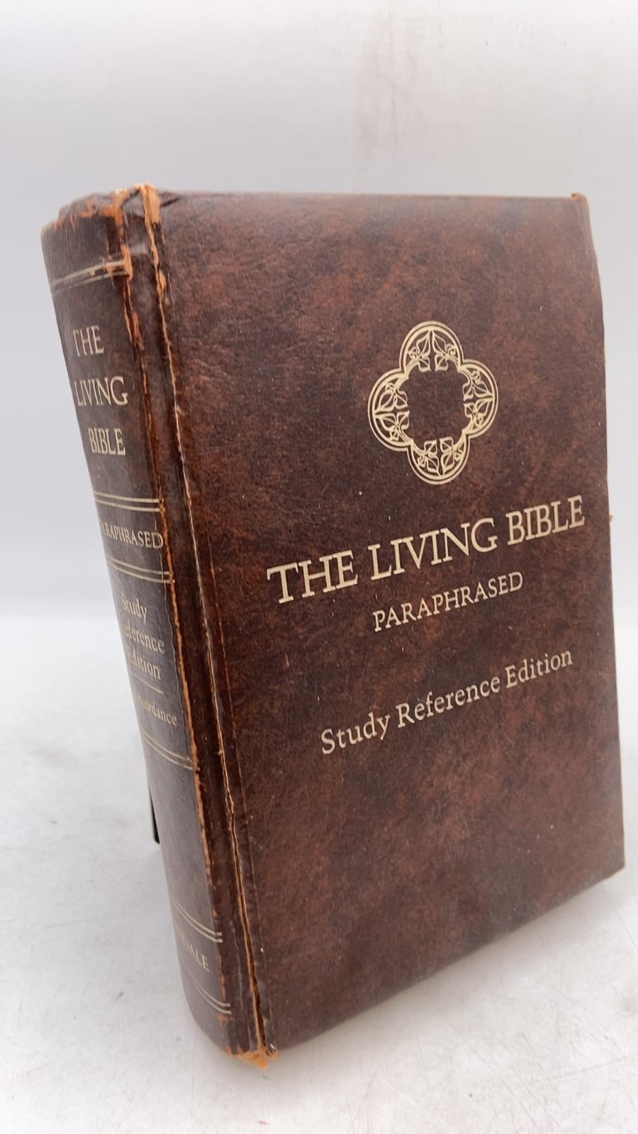 The Living Bible Paraphrased: Study Reference Edition with Concordance by Kenneth N. Taylor - front cover