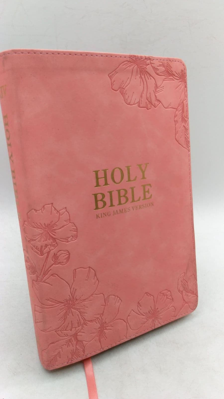 Holy Bible: The Old and New Testaments - front cover