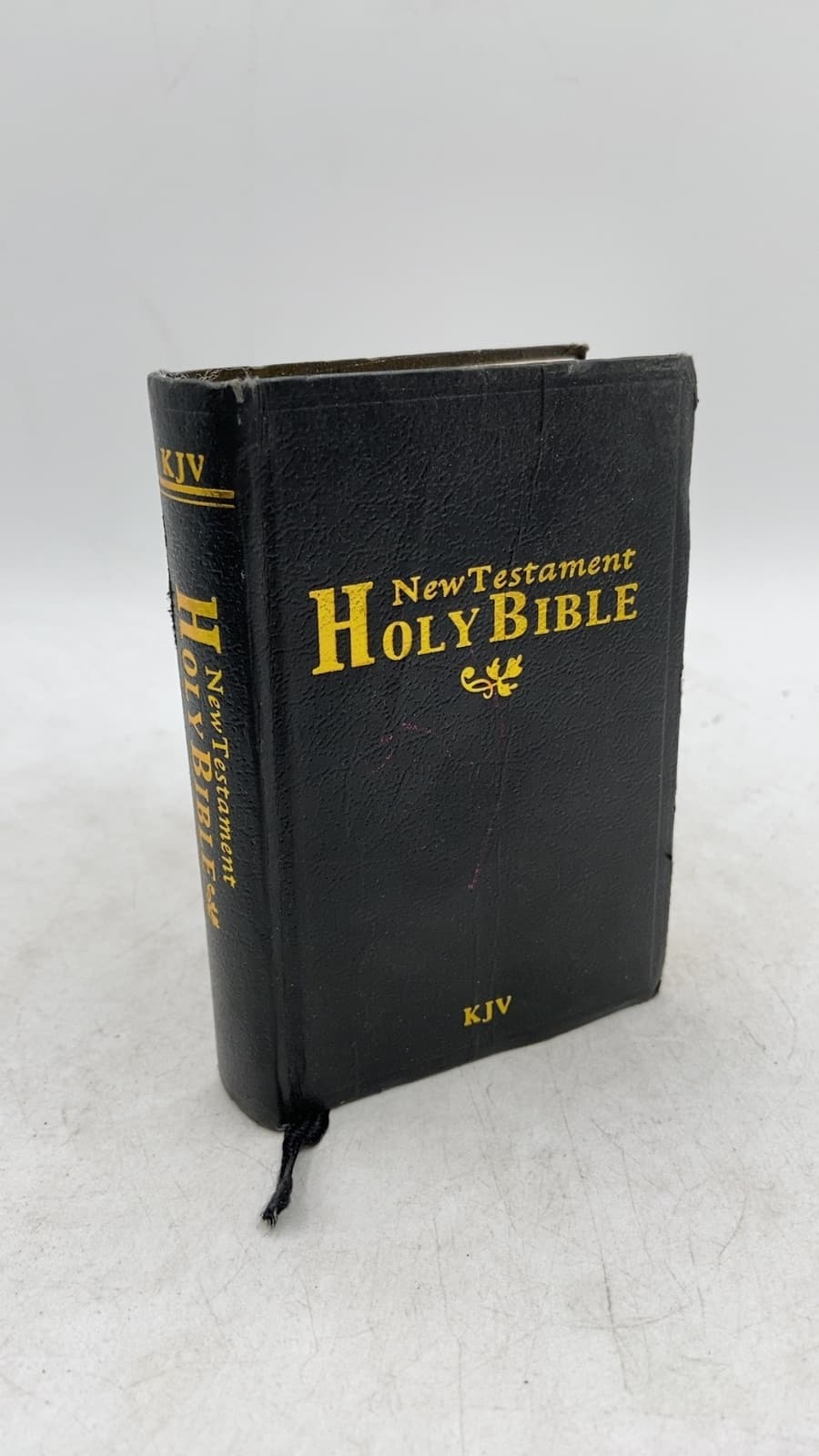 Holy Bible: The New Testament - front cover
