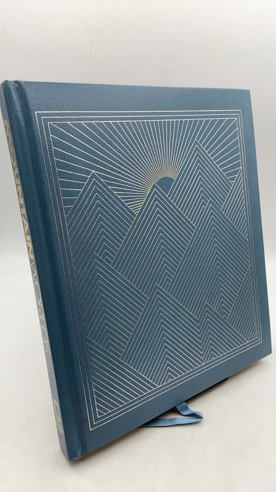 Mountain Worlds by National Geographic Society - front cover