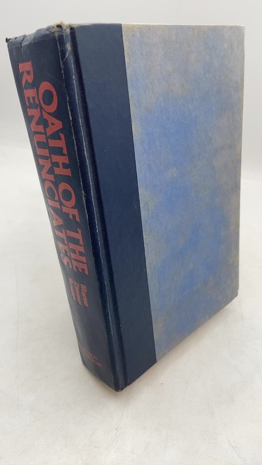 Oath of the Renunciates by Marion Zimmer Bradley - front cover