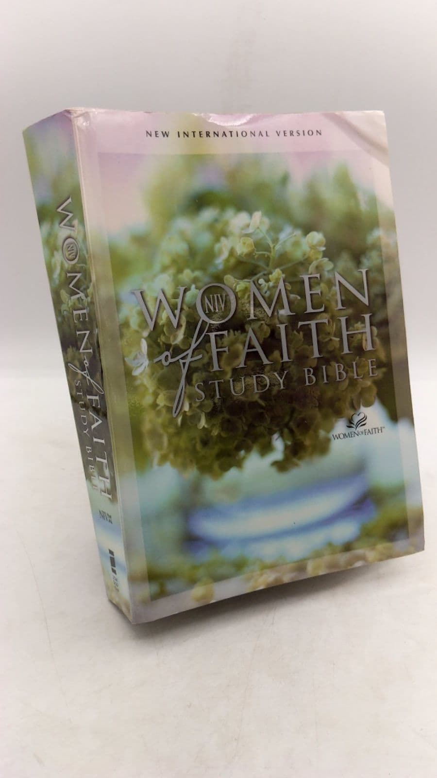 NIV Women of Faith Study Bible by Jean E. Syswerda (General Editor) - front cover