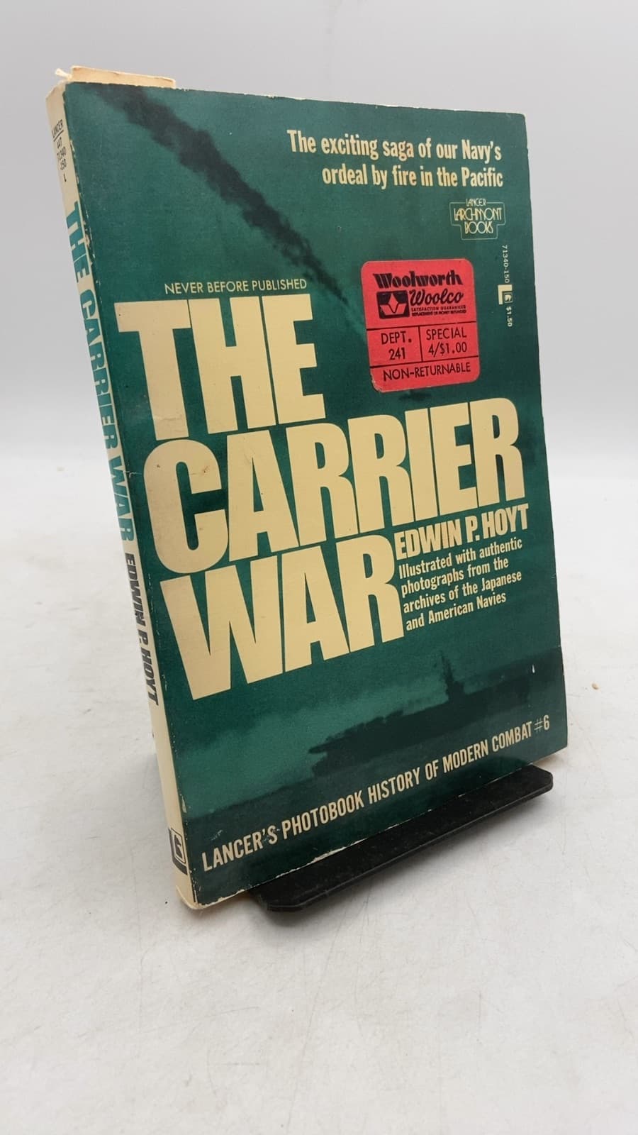 THE Carrier WAR by Edwin P. Hoyt - front cover