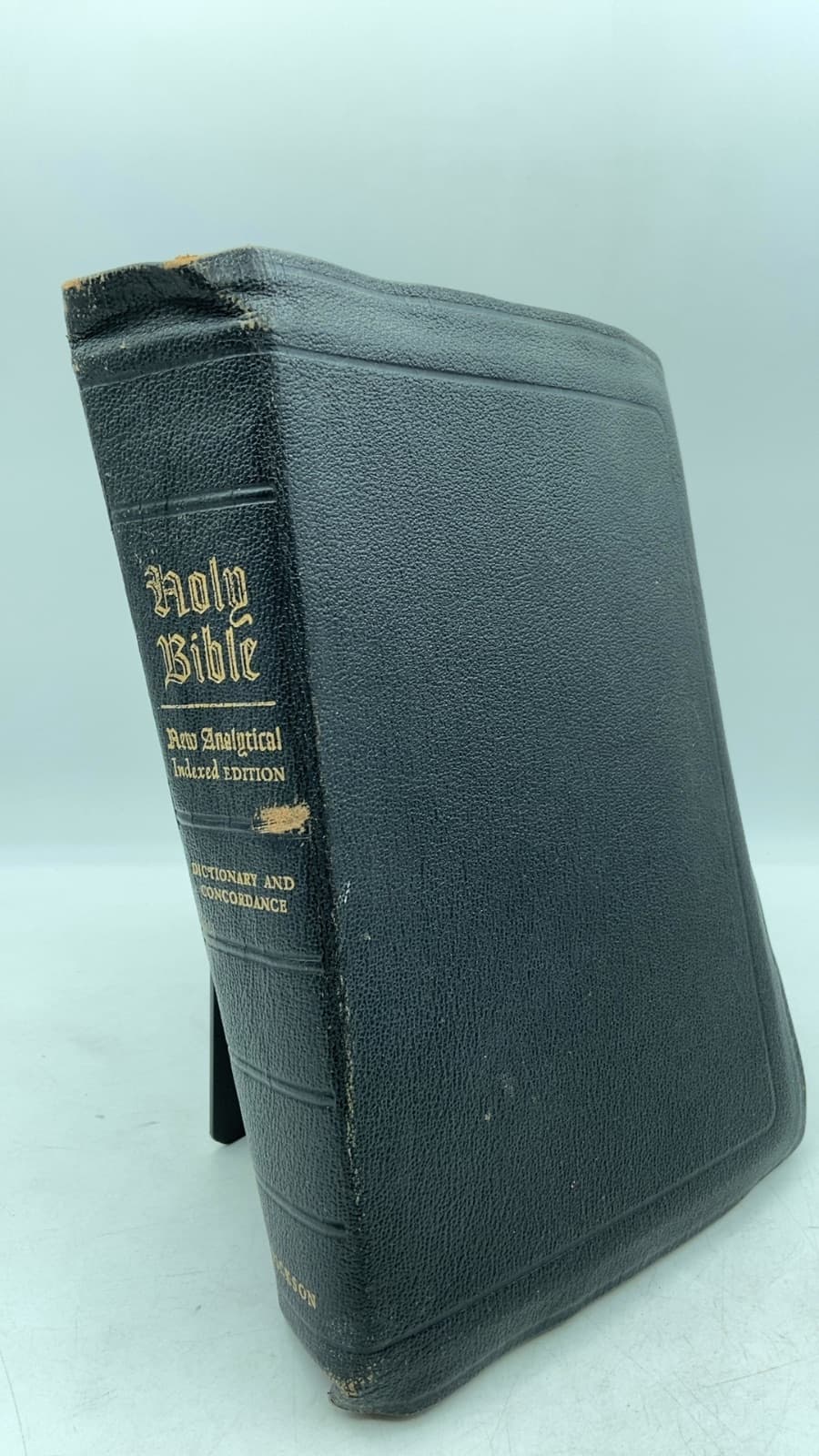 The New Analytical Bible and Dictionary of the Bible - front cover