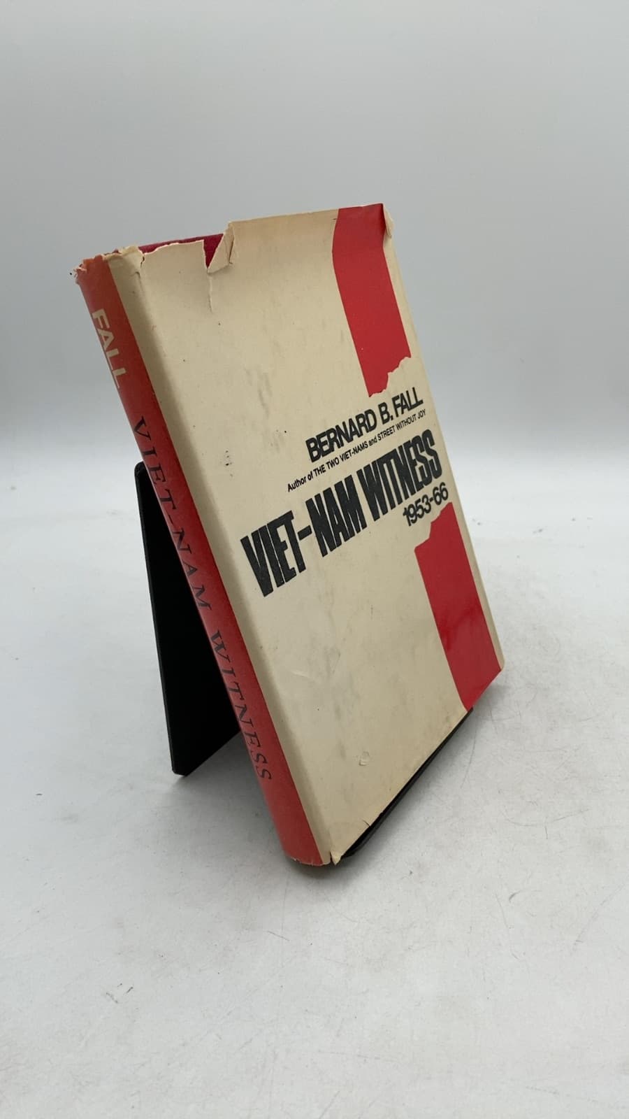 Viet-NAM Witness 1953-66 by Bernard B. Fall - front cover