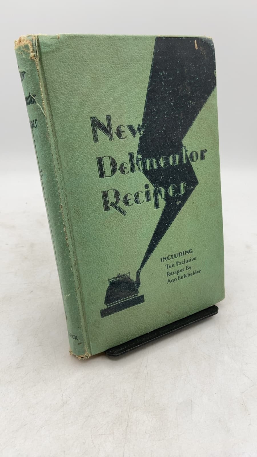 New Delineator Recipes by Ann Batchelder - front cover