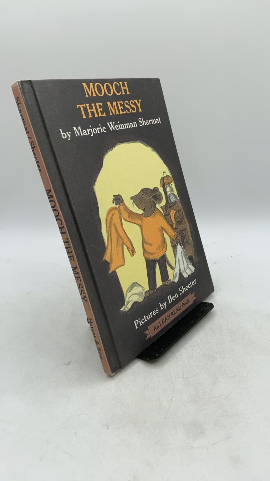 Mooch the Messy by Marjorie Weinman Sharmat - front cover