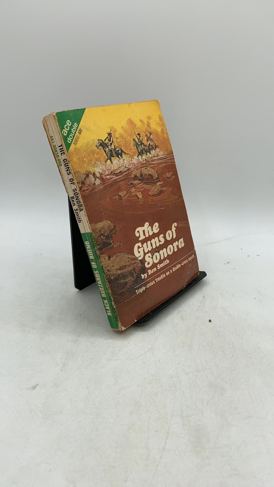The Guns of Sonora / Black Buzzards of Bueno by Ben Smith / Tom West - front cover