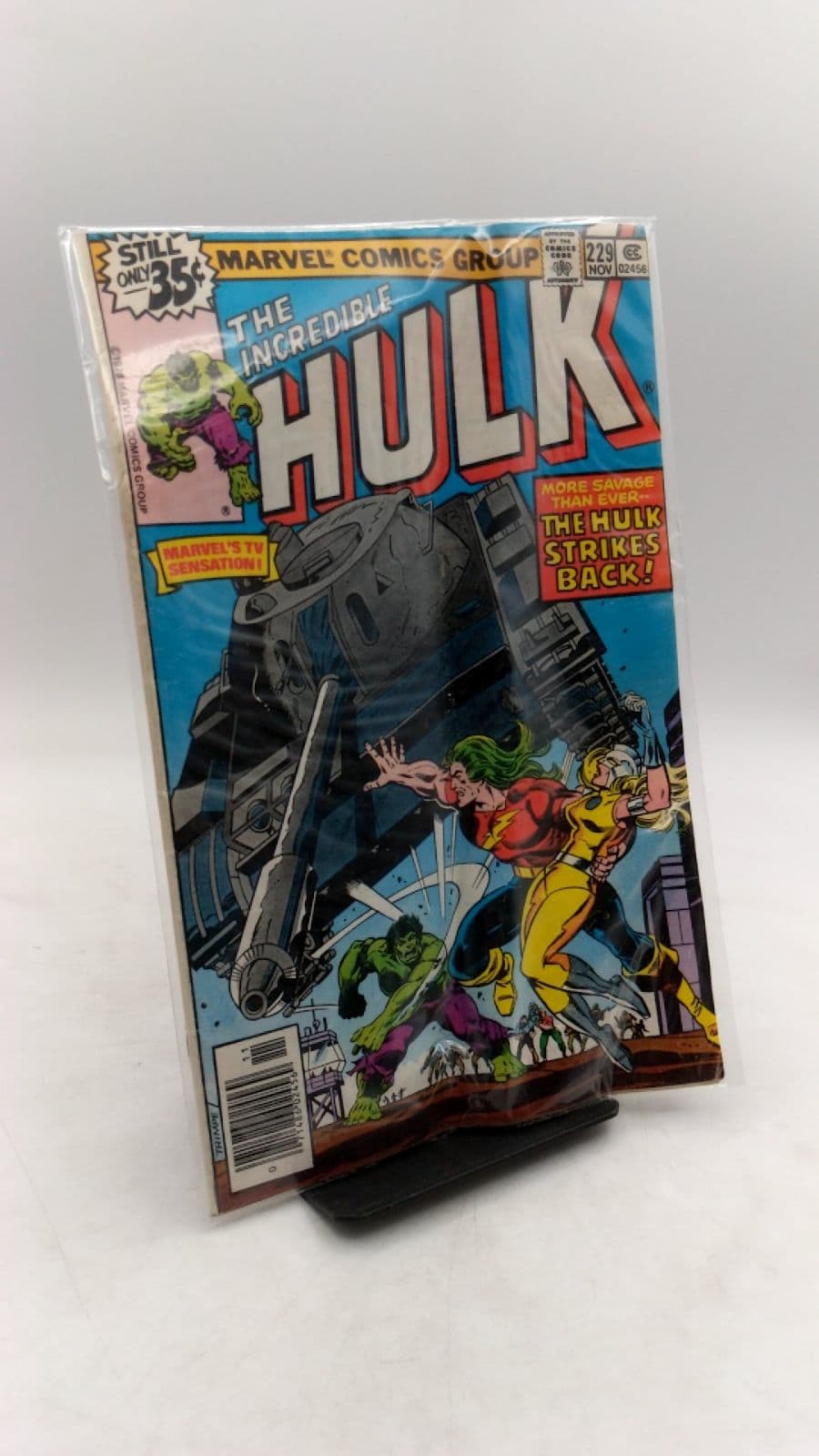 The Incredible Hulk #229 - front cover