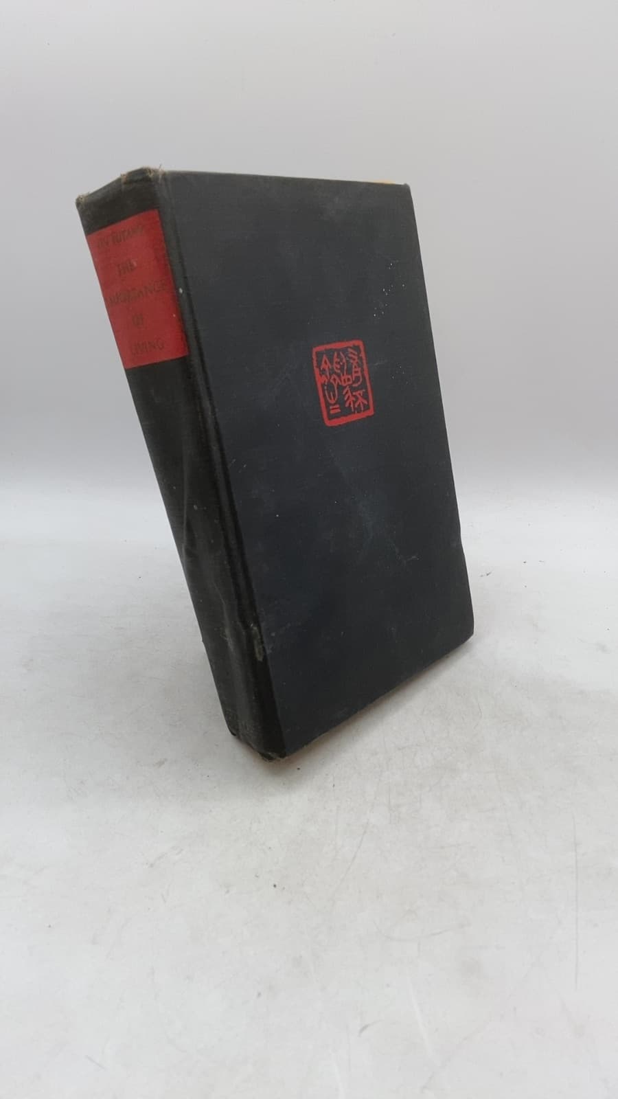 THE Importance OF Living by LIN Yutang - front cover