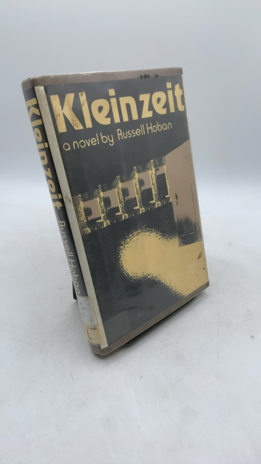 Kleinzeit by Russell Hoban - front cover