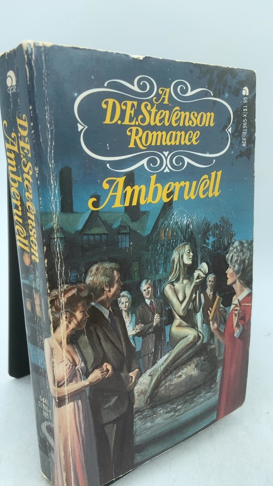 Amberwell by D. E. Stevenson - front cover