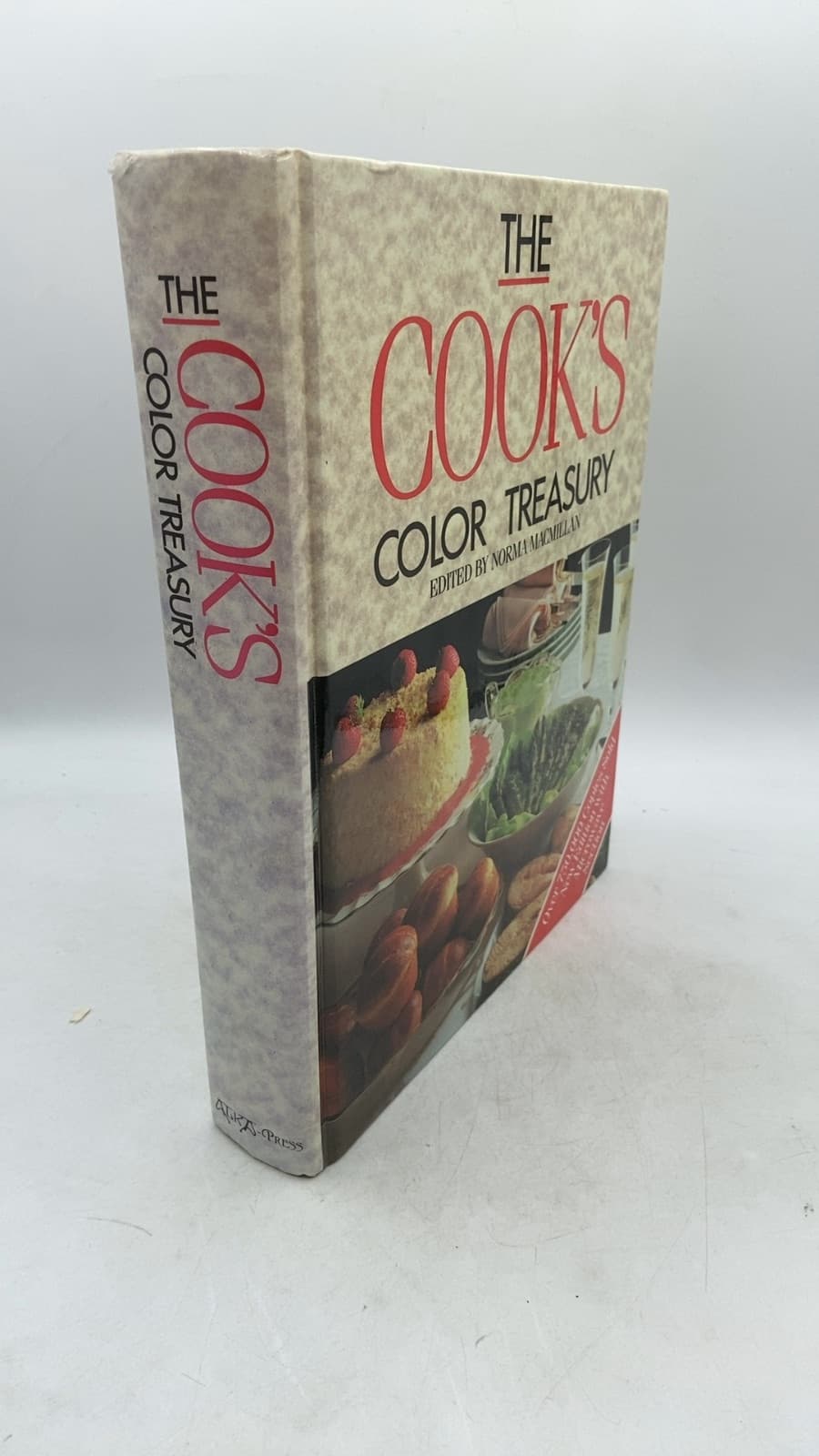 THE Cook's Color Treasury by Edited by Norma Macmillan - front cover
