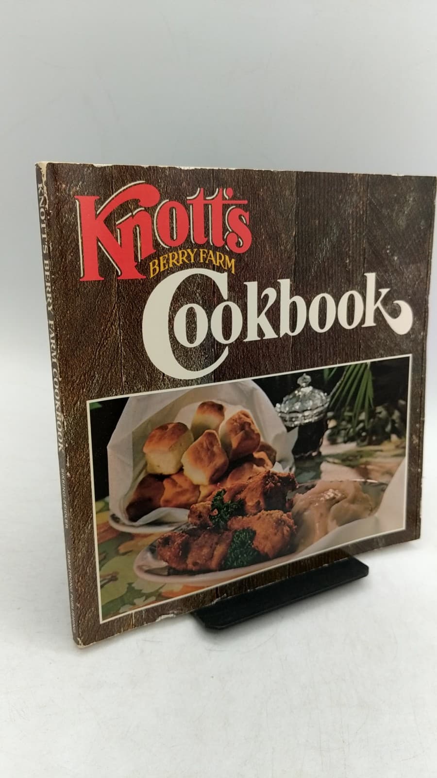 Knott's Berry Farm Cookbook by Florine Sikking and Judith Zeidler - front cover