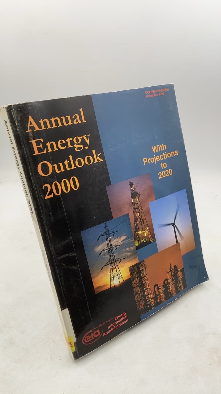 Annual Energy Outlook 2000: With Projections to 2020 by Energy Information Administration - front cover